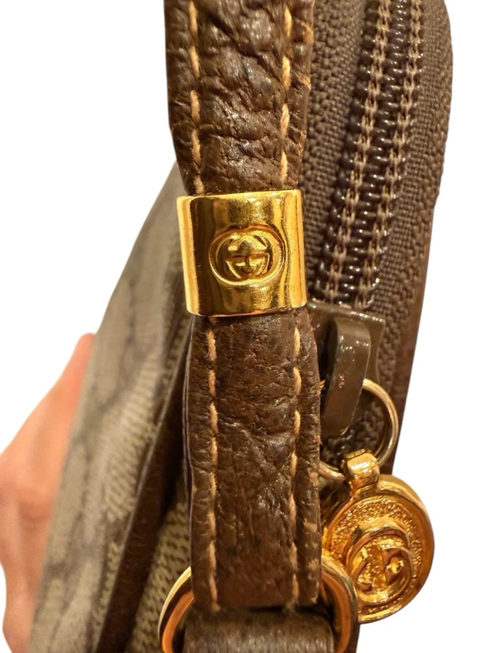 Vintage Gucci Brown GG Supreme Canvas Crossbody Bag - Picture 5 of 16